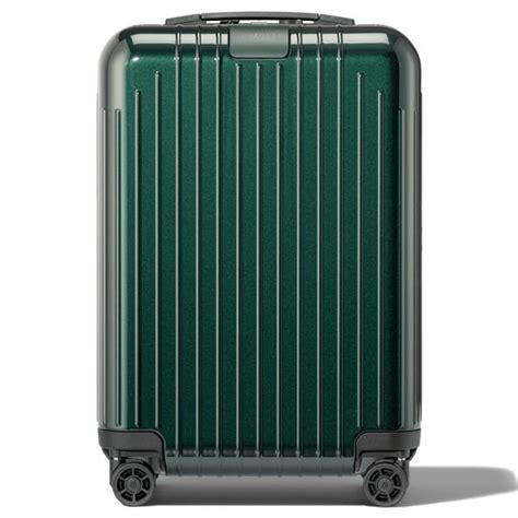 rimowa essential review.